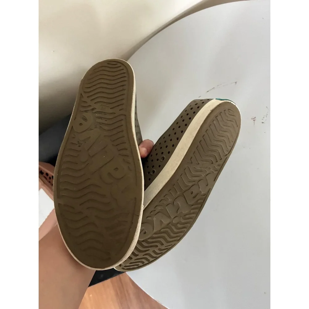 Native Jefferson Kids Slip On EVA Water Shoes Olive green  J6